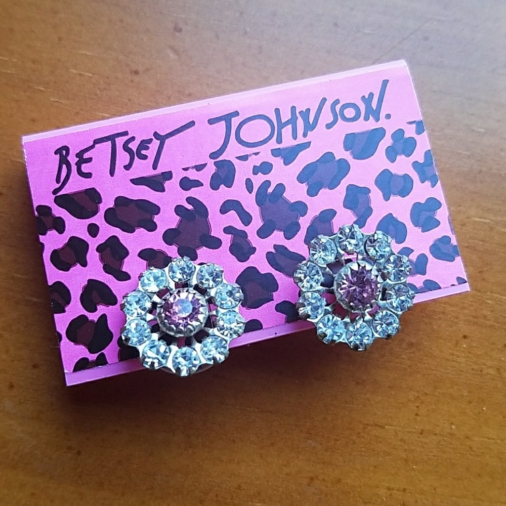 Betsey Johnson "flower" studs